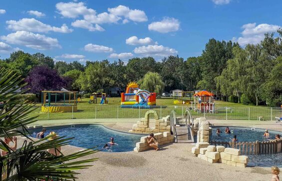 Camping Les Granges - Piscine 10