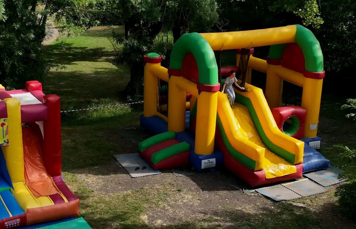 Camping du Port Caroline - Aire de jeux 3