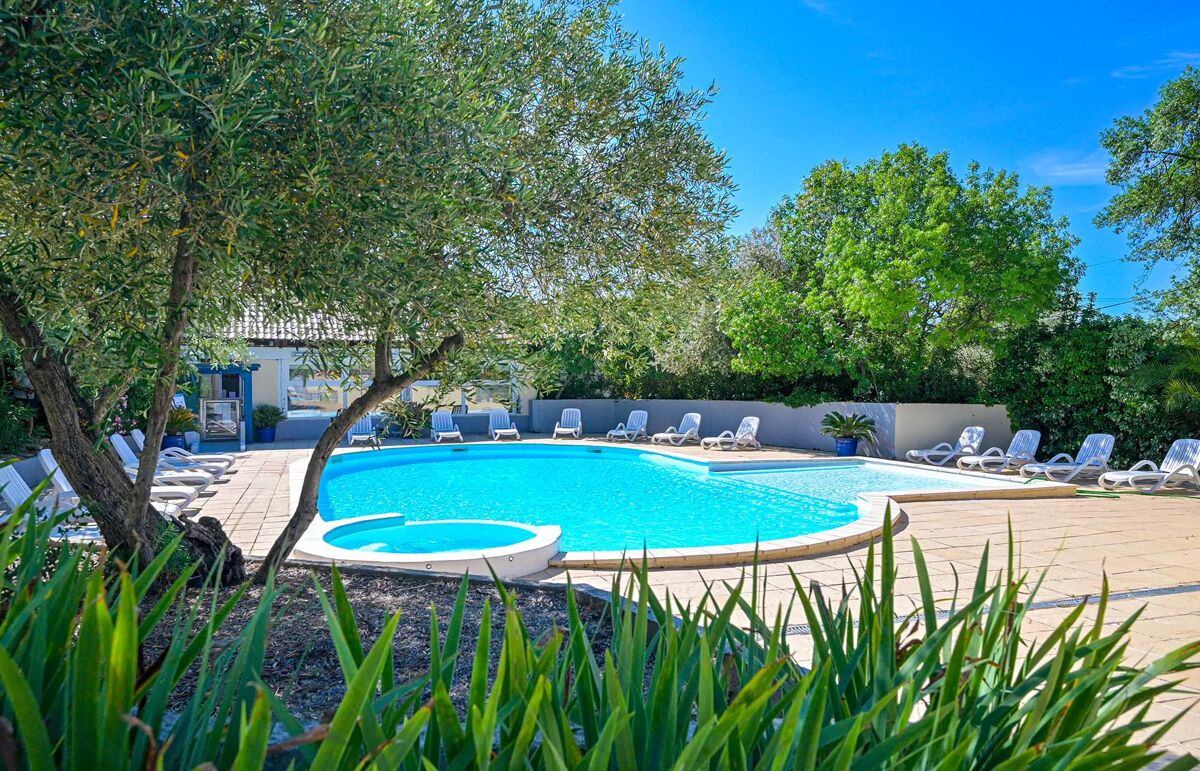 07 - Camping Fondespierre - Piscine
