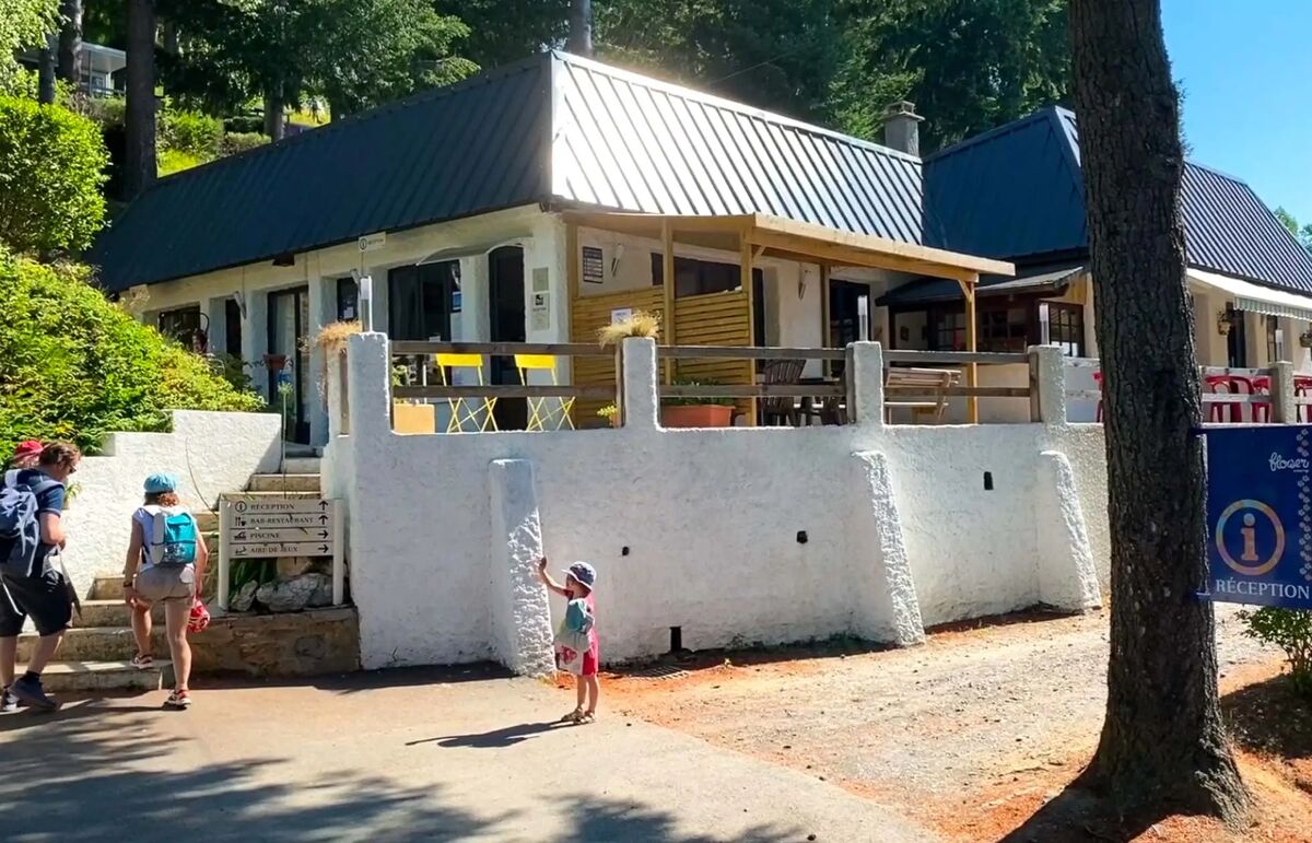 16 - Camping Le Belvédère - Service