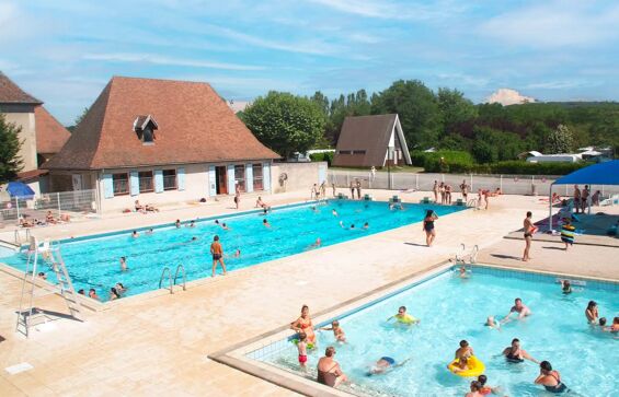 03 - Camping Le Château - Piscine