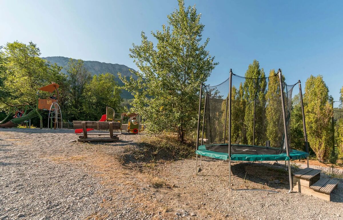 13 - Camping le Clot du Jay - Aire de jeux