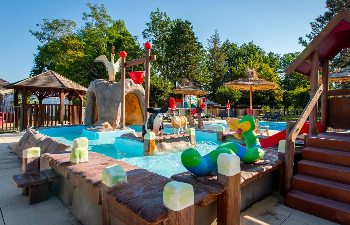 05 - Camping Le Jardin de Sully - Piscine