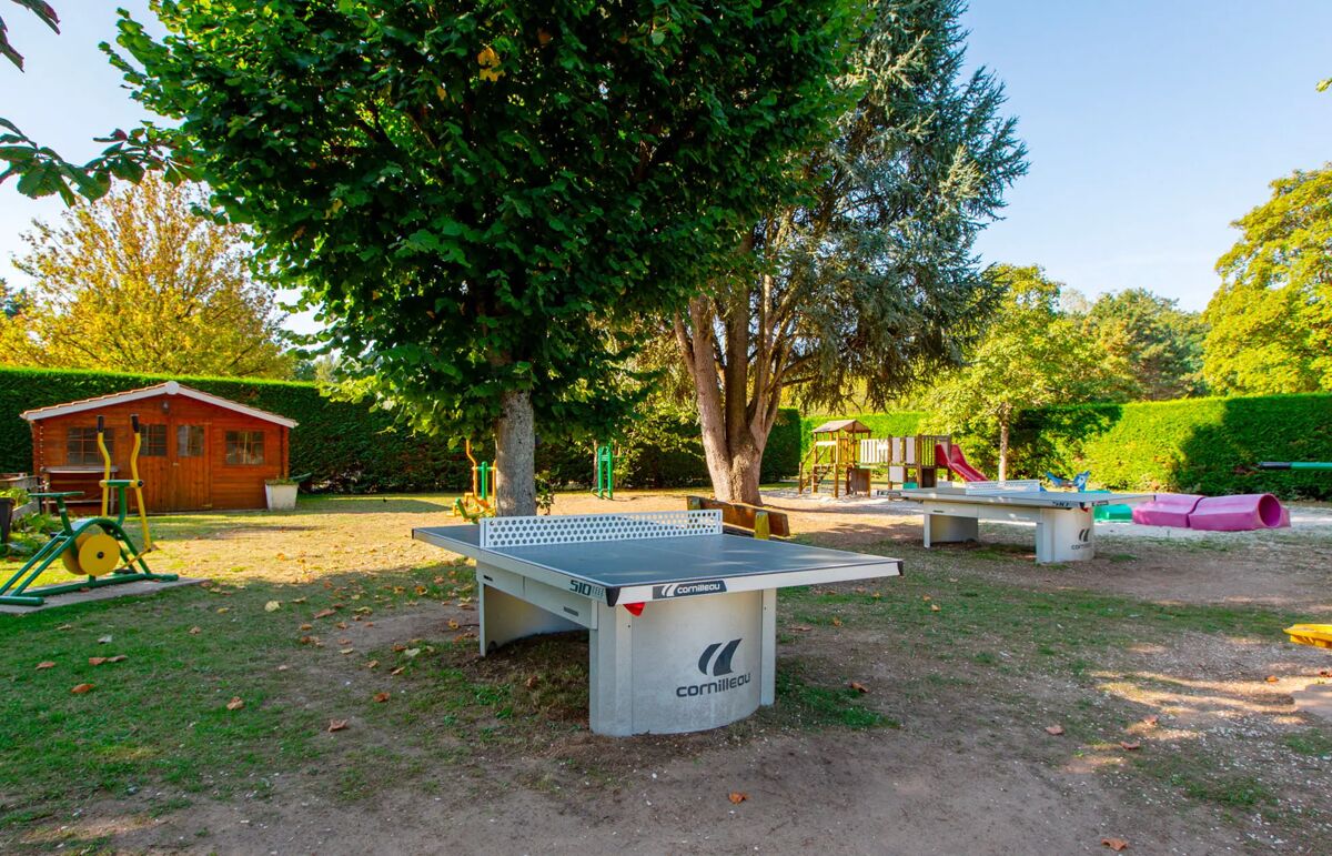 10 - Camping Le Jardin de Sully - Aire de jeux