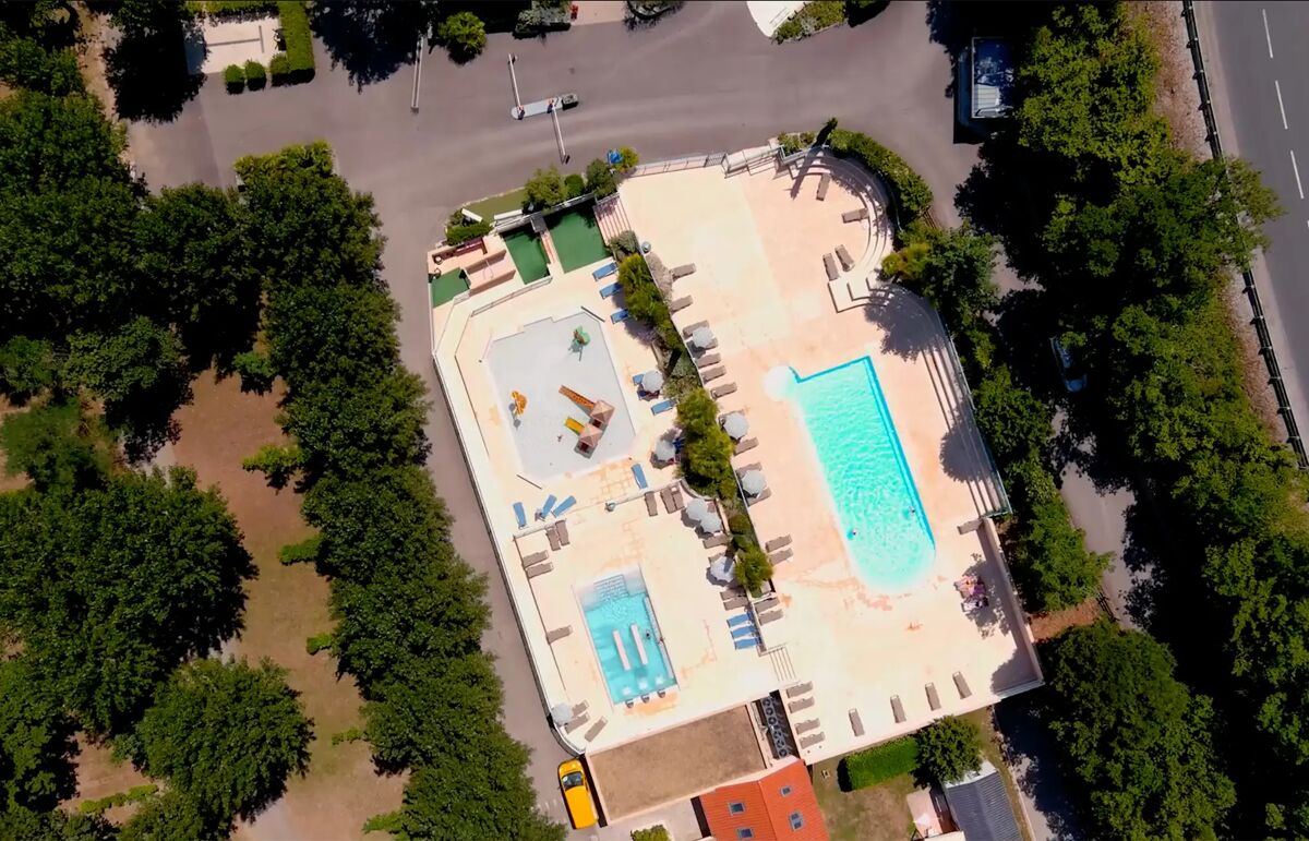 04 - Camping Le Peyrelade - Piscine