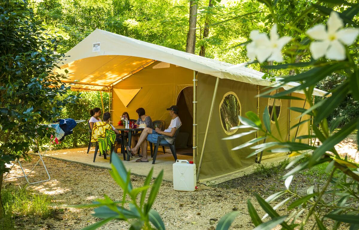 24 - Camping Le Saint Michelet - Hébergement
