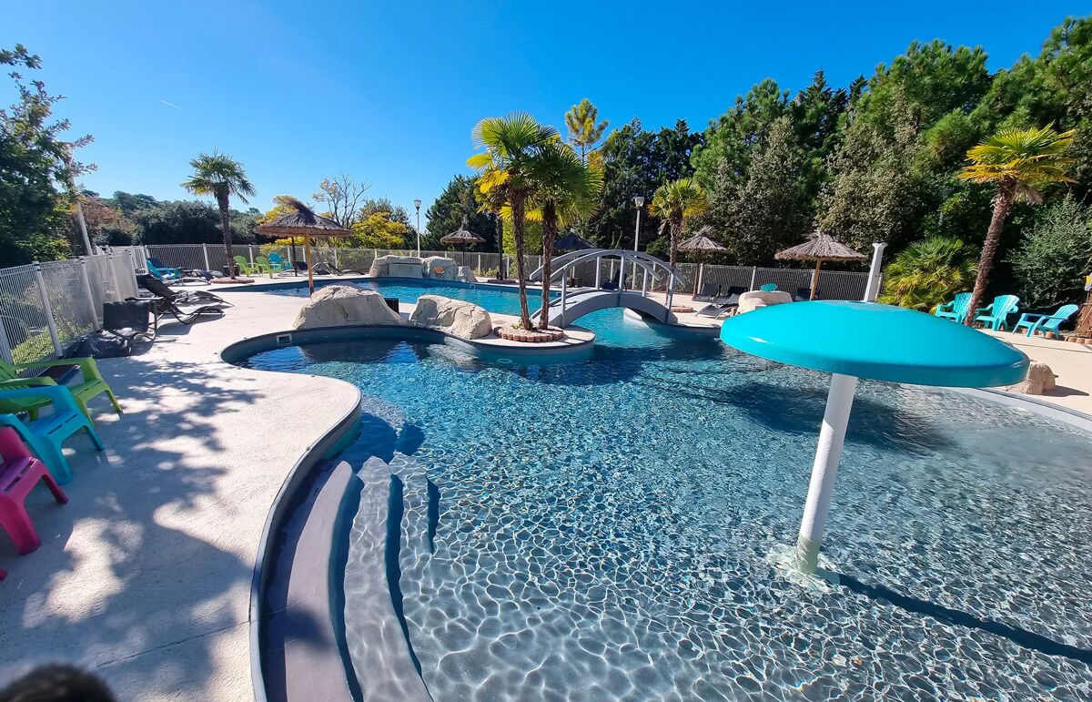 7 - Camping Les Loges - Piscine