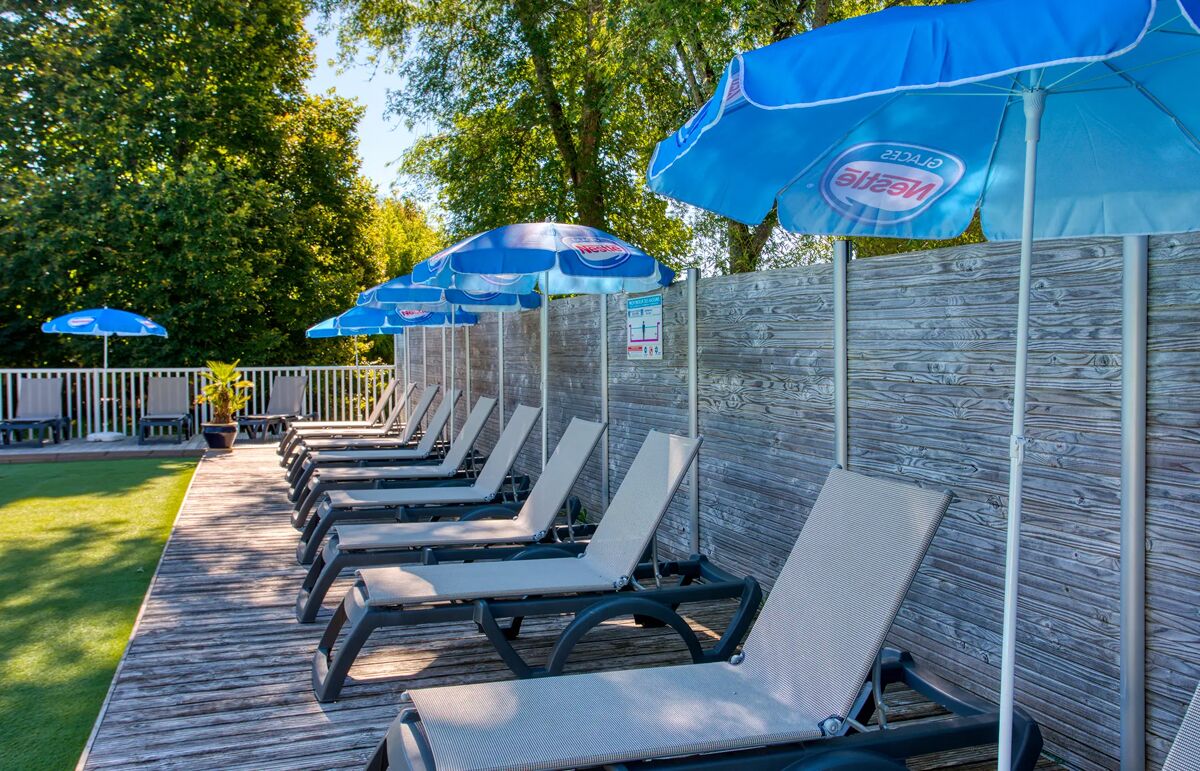 05 - Camping Les Nauves - Piscine
