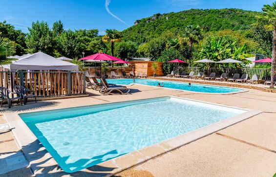 offer ' - '05 - Camping Le Tiradou - Piscine