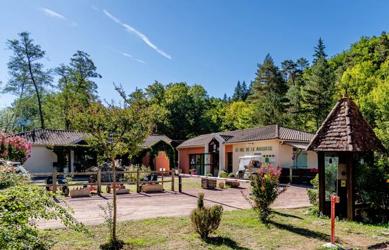 offer ' - 'Camping Le Val de la Marquise - Situation 1