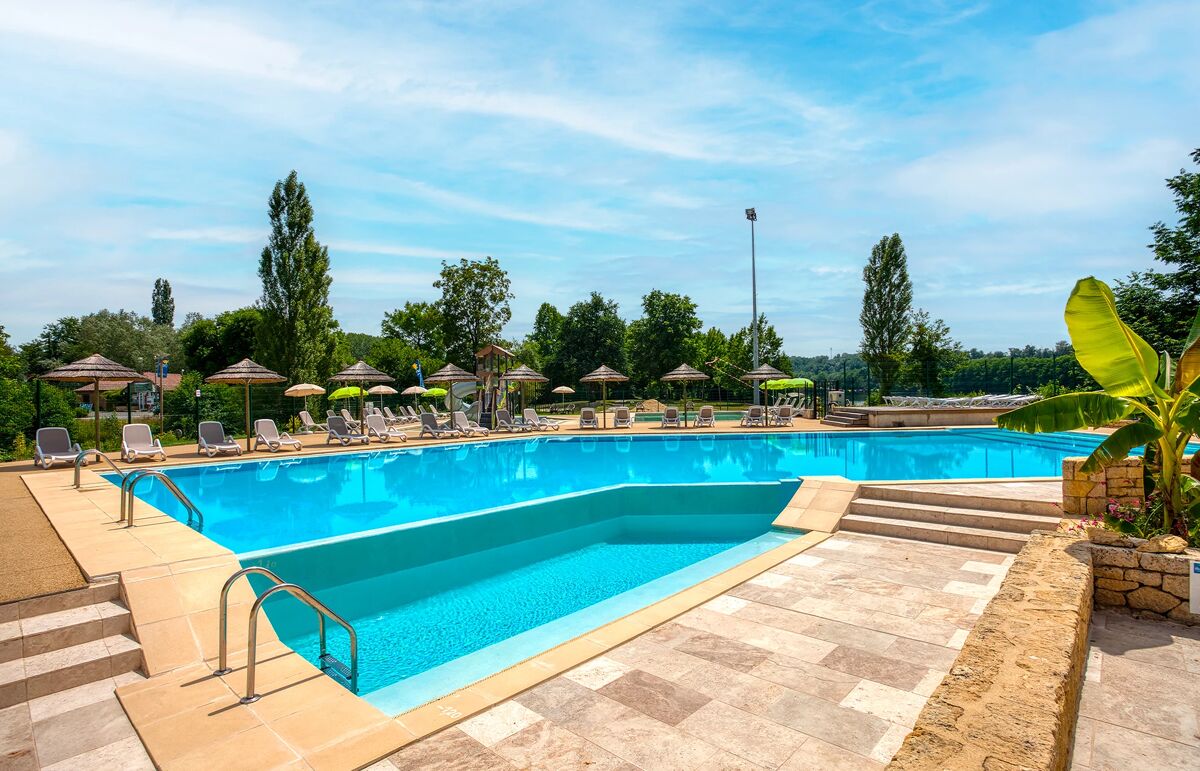 05 - Camping Les Berges de la Dordogne - Piscine