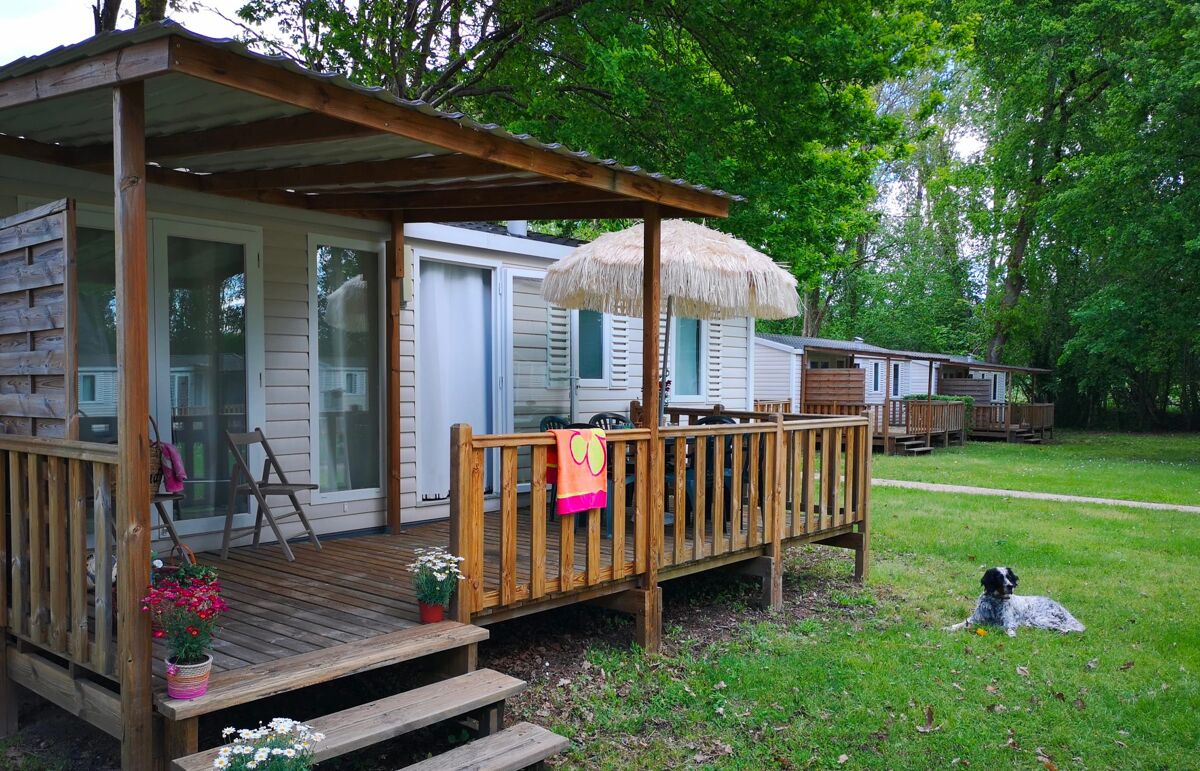 16 - Camping Les Berges de la Dordogne - Hébergement