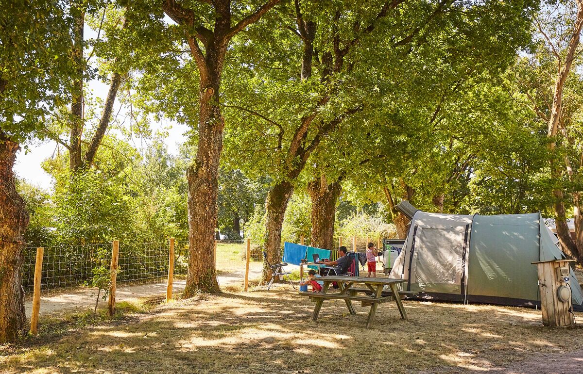 22 - Camping du Lac de la Chausselière - Hébergement