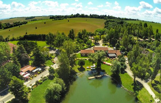 offer ' - '01 - Camping du Lac de La Thésauque - Situation