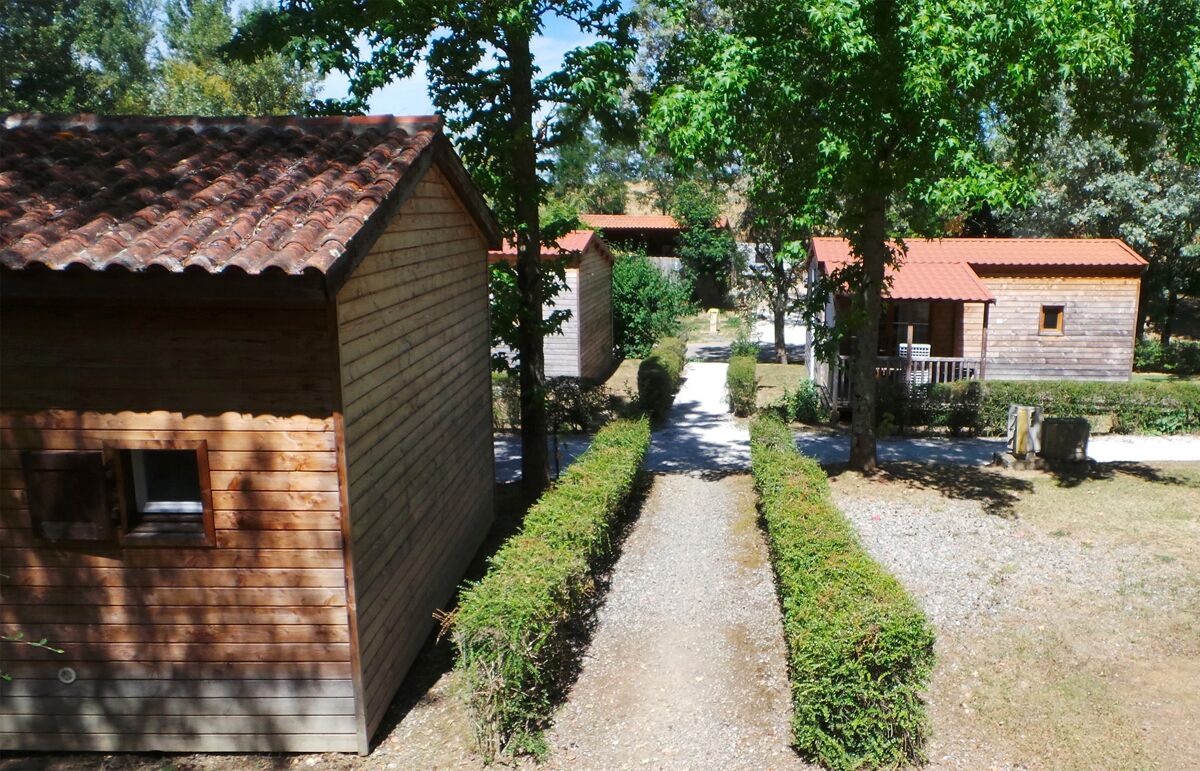 23 - Camping du Lac de La Thésauque - Hébergement