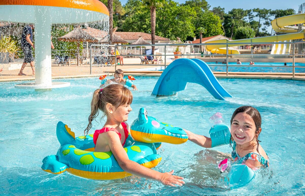 14 - Camping Les Biches - Piscine