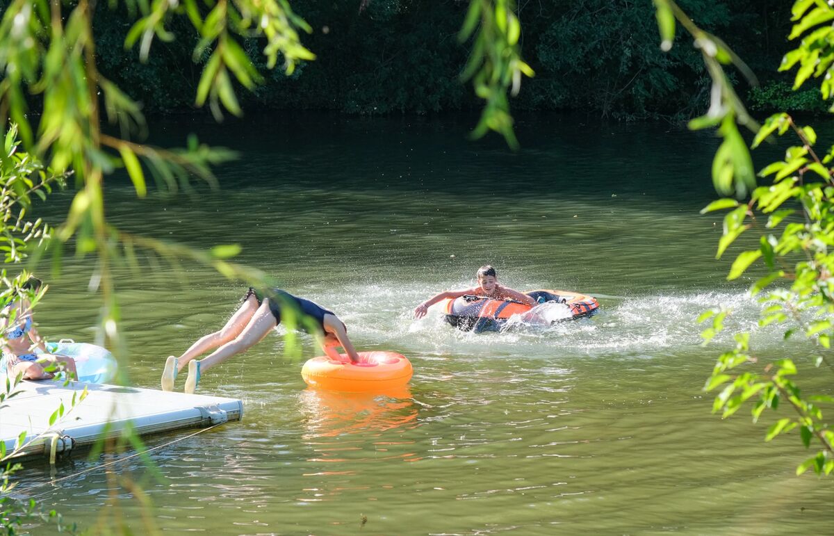 16 - Camping Les Gorges de l'Aveyron - lac 1