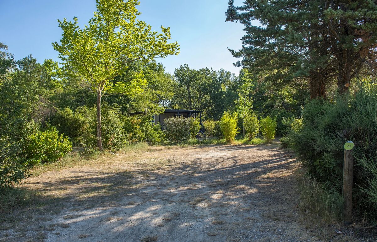 24  - Camping Les Rives de l'Aygues - Hébergement