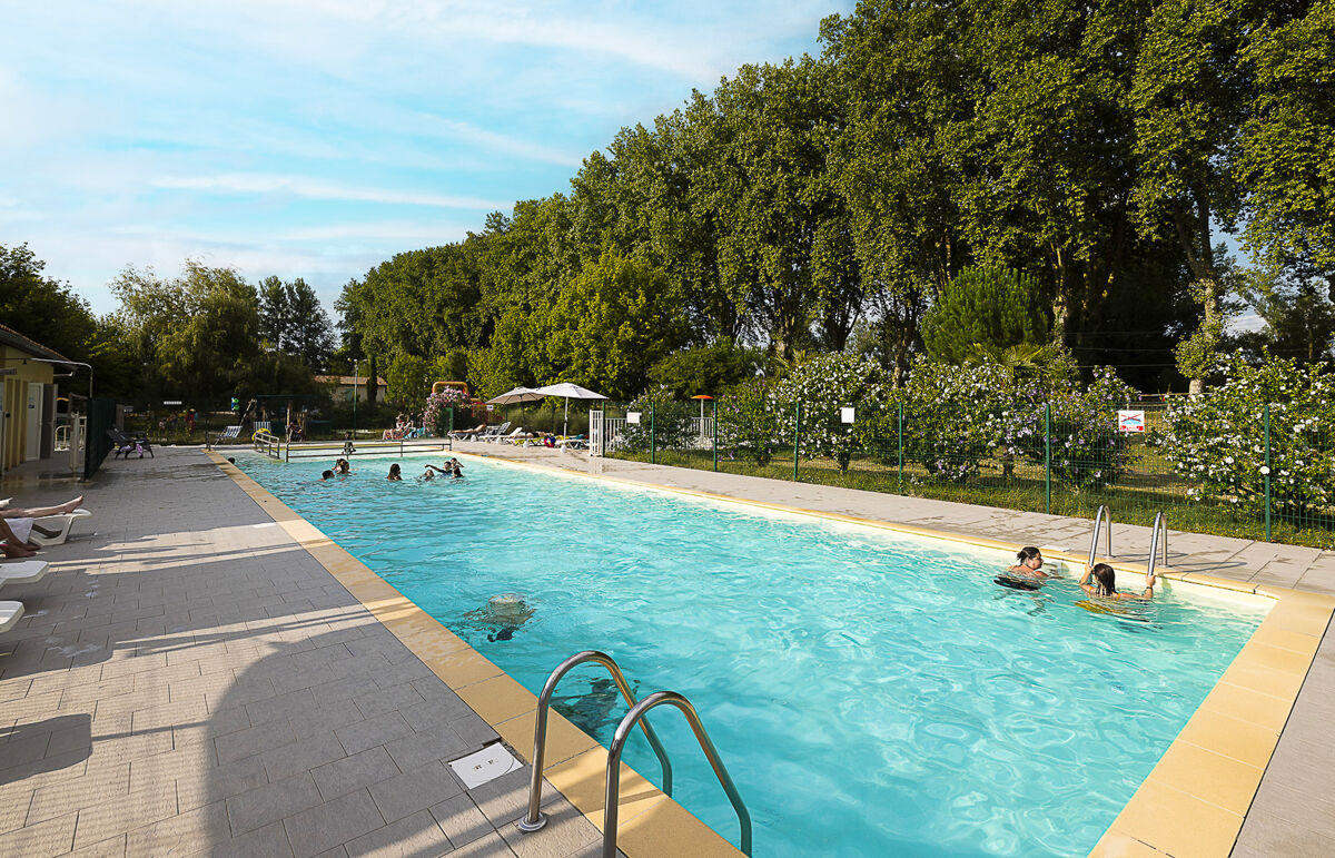 06 - Camping Dordogne verte - Piscine