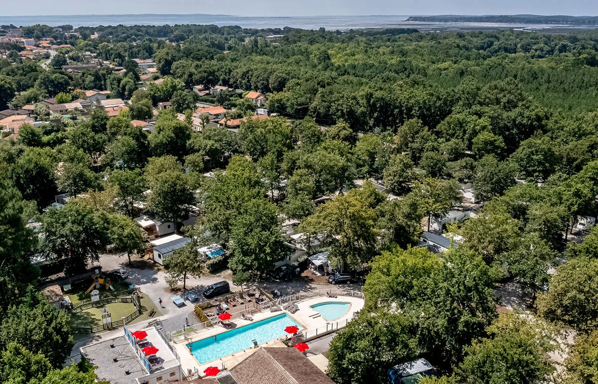 11 - Camping La Canadienne - Piscine