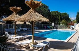 offer ' - '01 - Camping Le Mas de Mourgues - Piscine