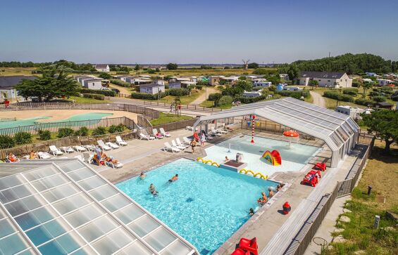 02 - Camping Les Paludiers - Piscine