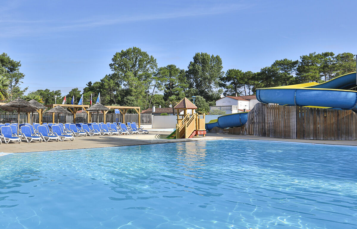 06 - Camping Les Dunes - Piscine