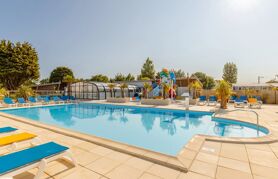 offer ' - '01 - Camping La Guichardière - Piscine