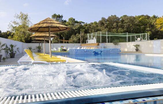 01 - Camping La Davière Plage - Piscine