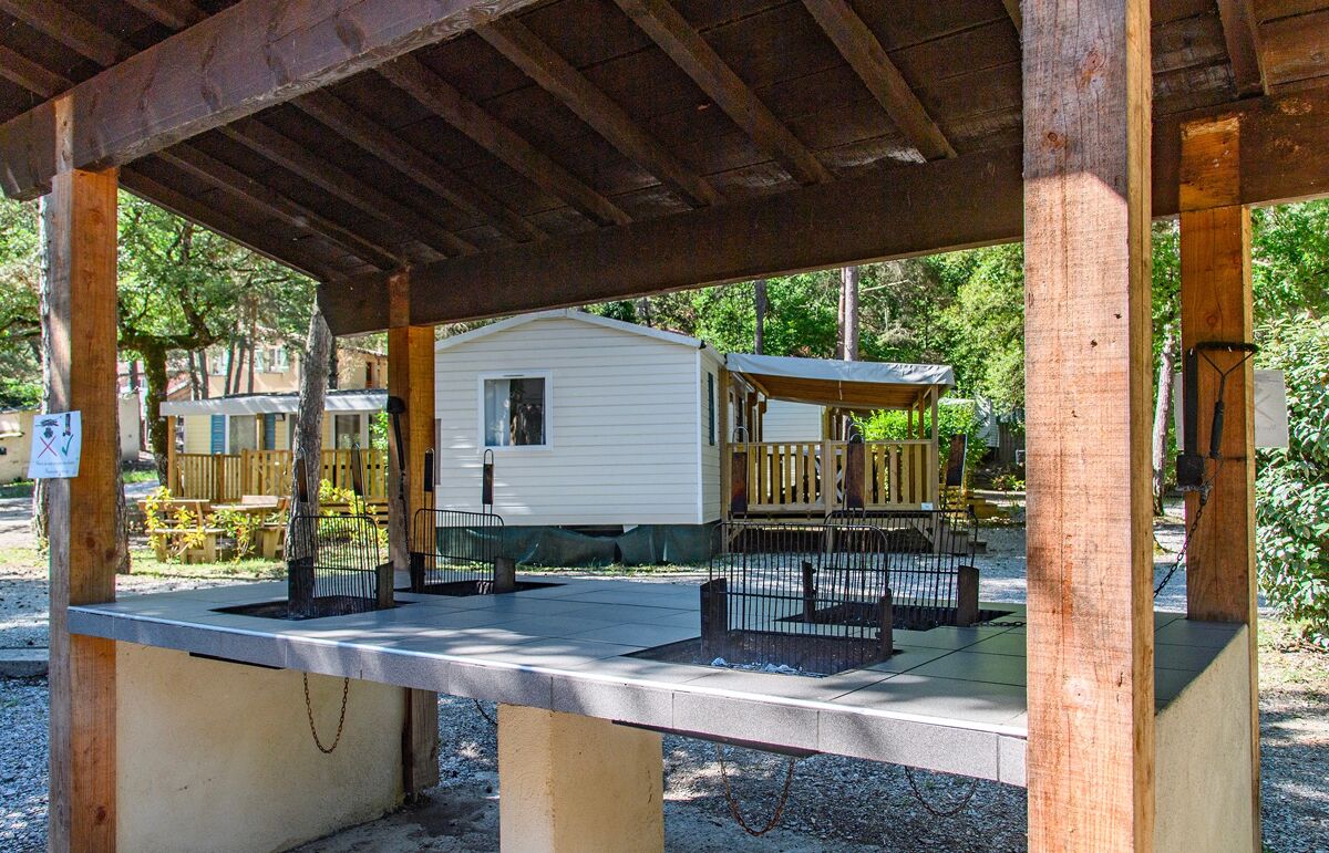 33 - Camping La Pinède - Service