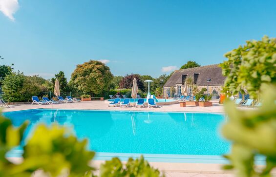 offer ' - '01 - Camping de la Hallerais - Piscine