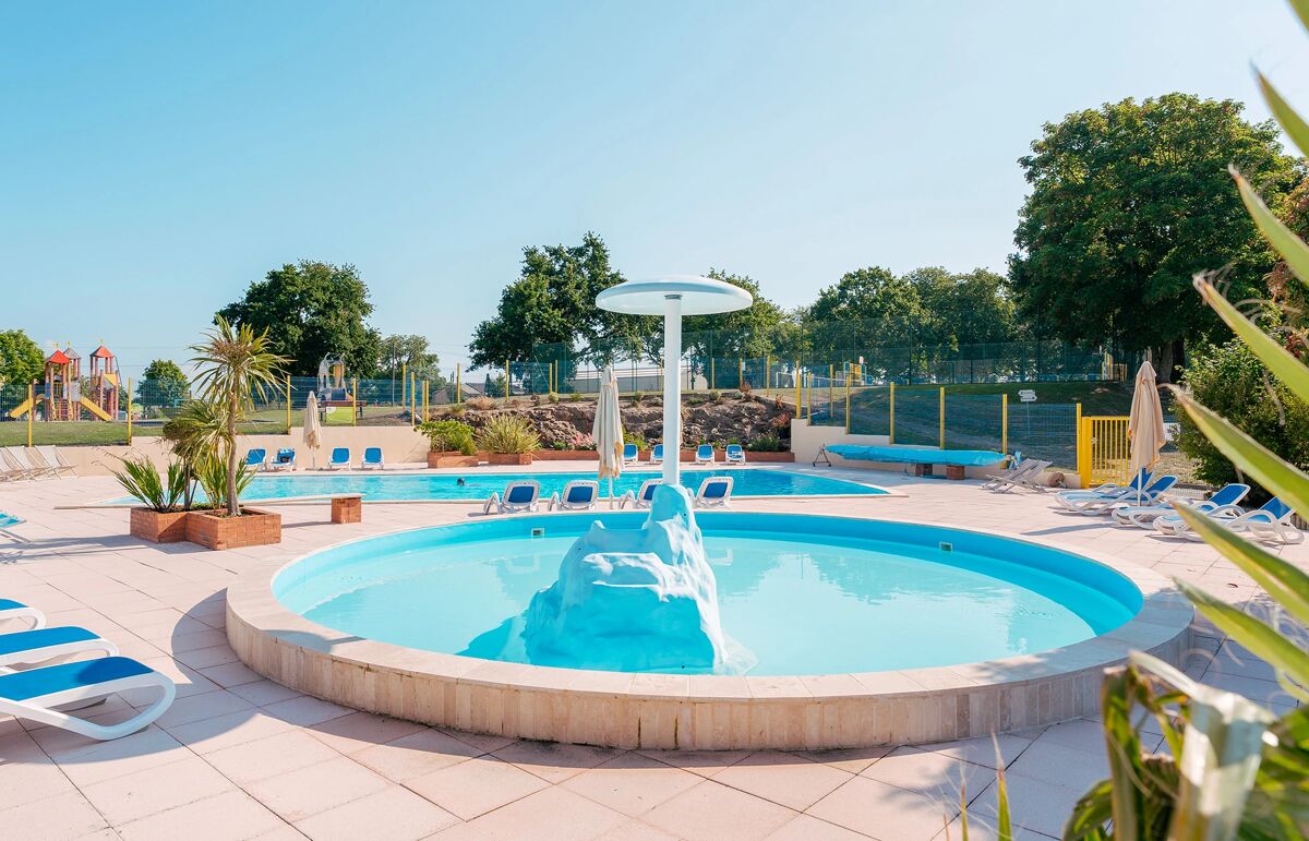 04 - Camping de la Hallerais - Piscine