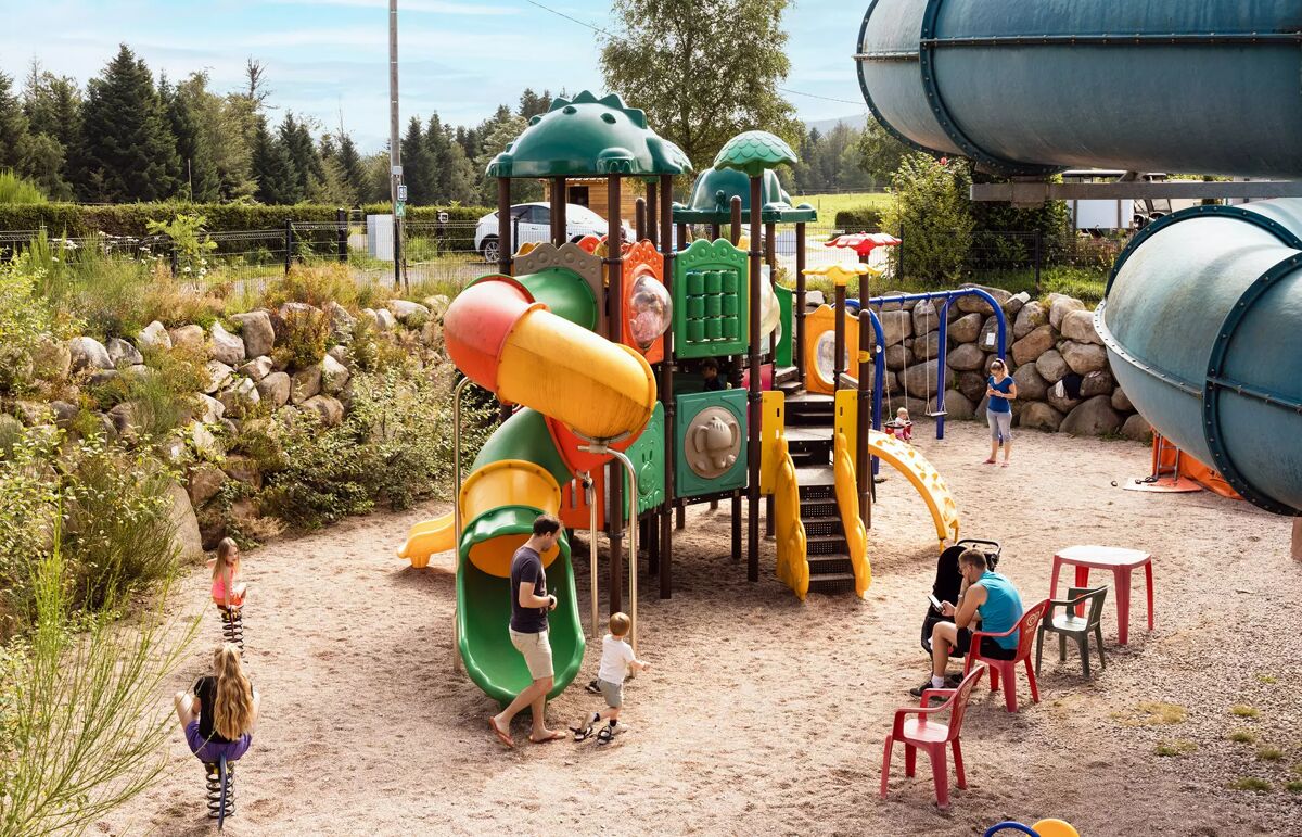 13 - Camping La Sténiole - Aire de jeux
