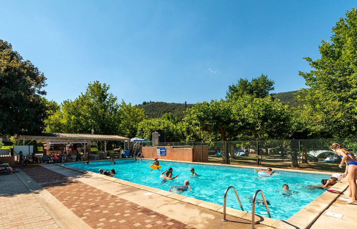 03 - Camping Le Val de l'Arre - Piscine