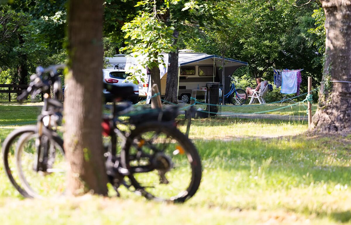 15 - Camping Le Val de l'Arre - Hébergement