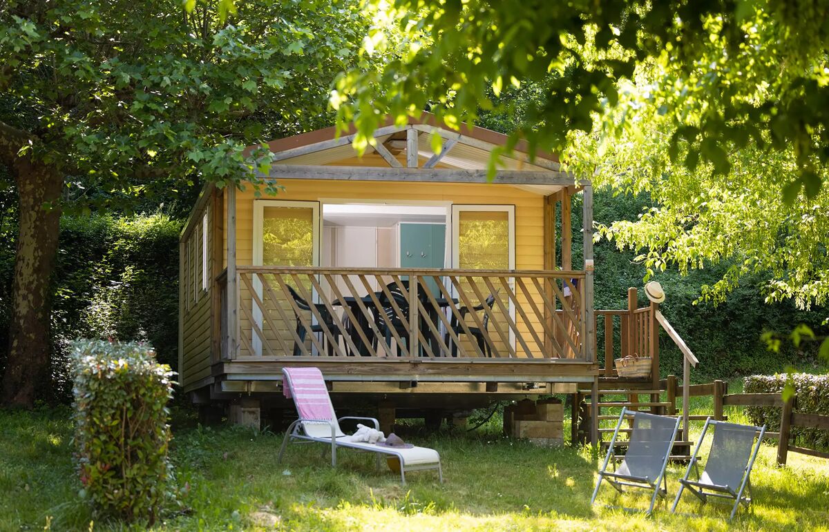 18 - Camping Le Val de l'Arre - Hébergement