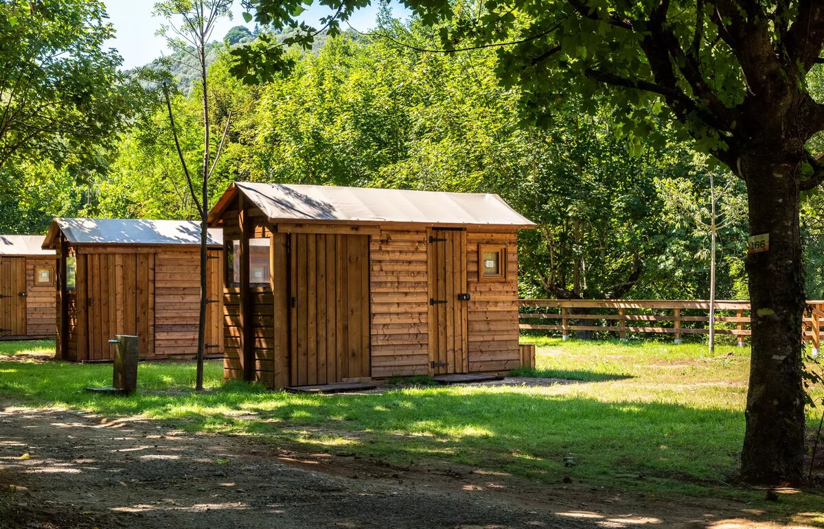 24 - Camping Le Val de l'Arre - Hébergement