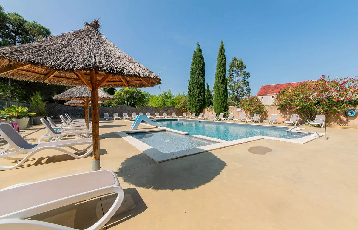 01 - Camping Les Verguettes - Piscine