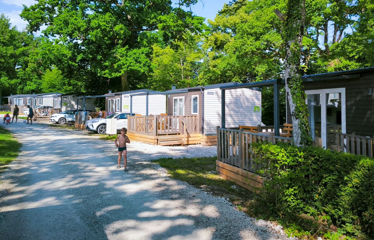 18 - Camping La Forêt - Hébergement