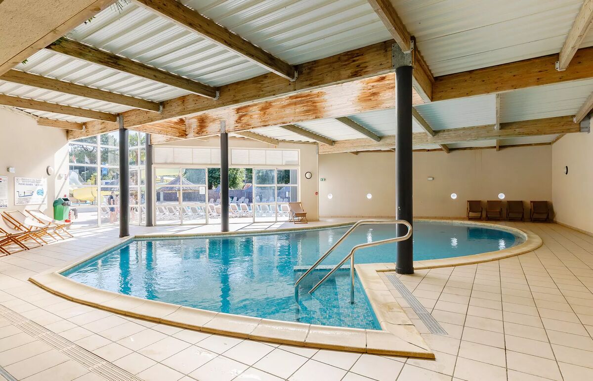 04 - Camping Au Bois des Biches - Piscine