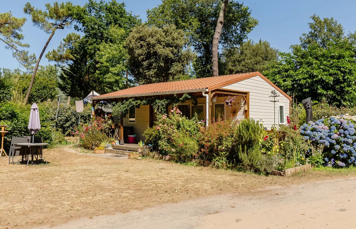 32 - Camping Au Bois des Biches - Hébergement