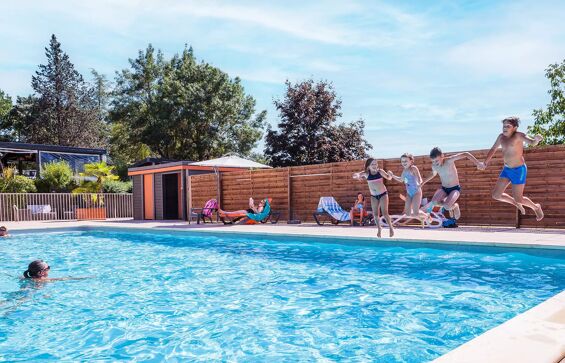 01 - Camping Soleil de la Bastide - Piscine