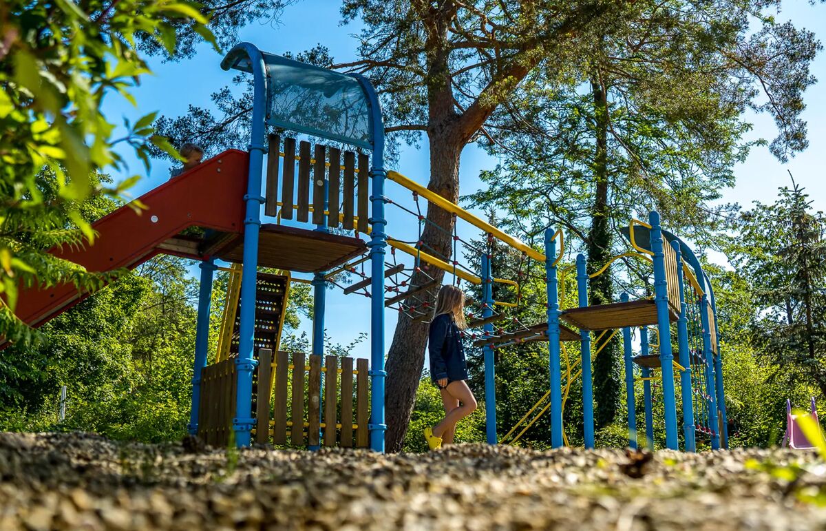 13 - Camping - Les reflets du Val d’argent - Aire de jeux