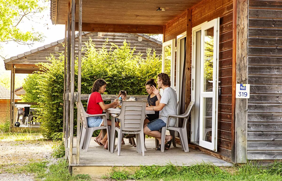 18 - Camping Le Lac du Causse - Hébergement