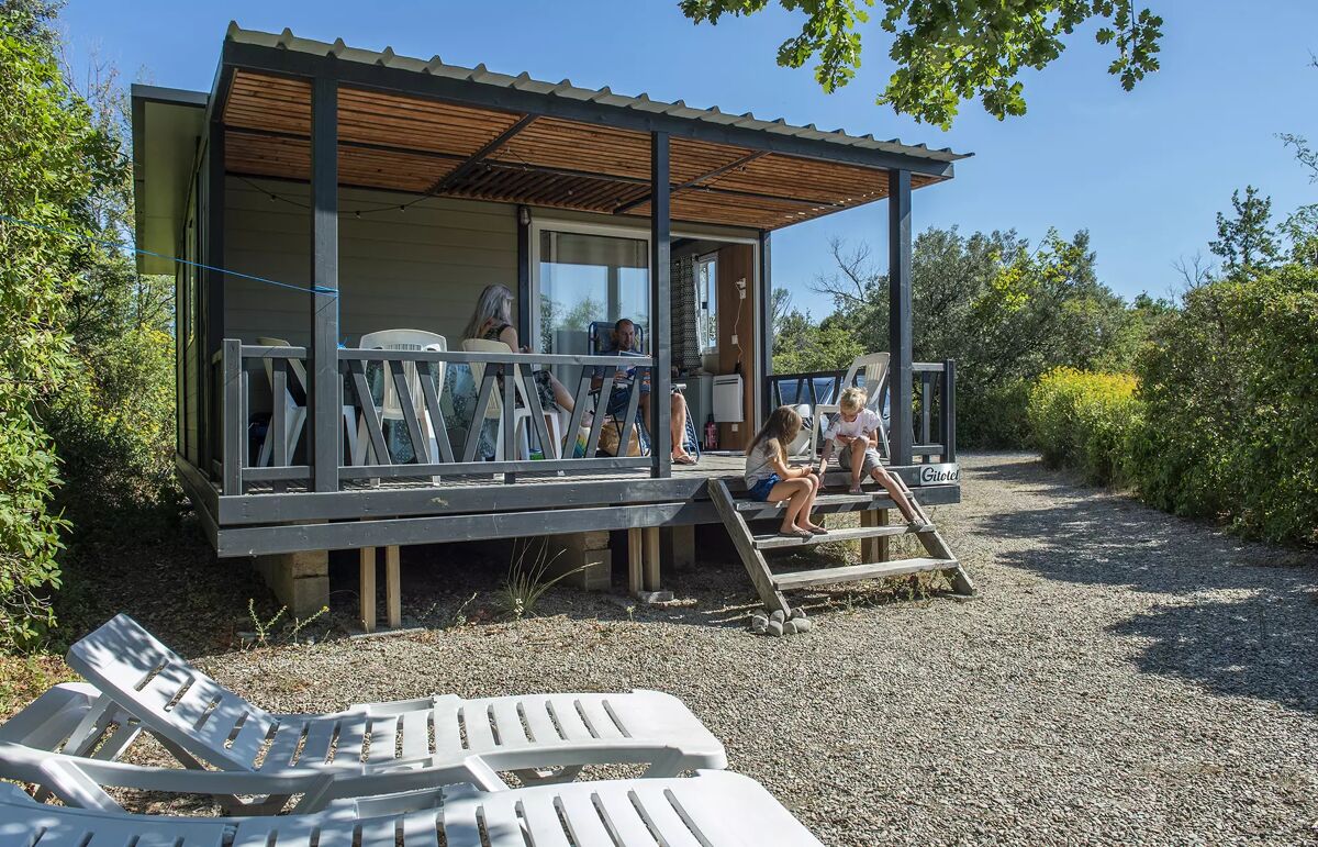 15  - Camping Les Rives de l'Aygues - Hébergement