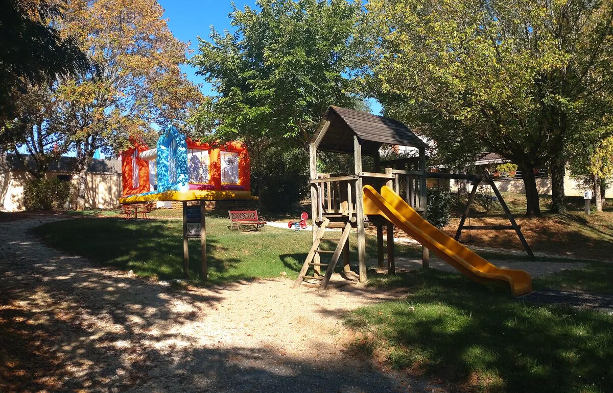 05 - Camping Le Temps de Vivre - Aire de jeux