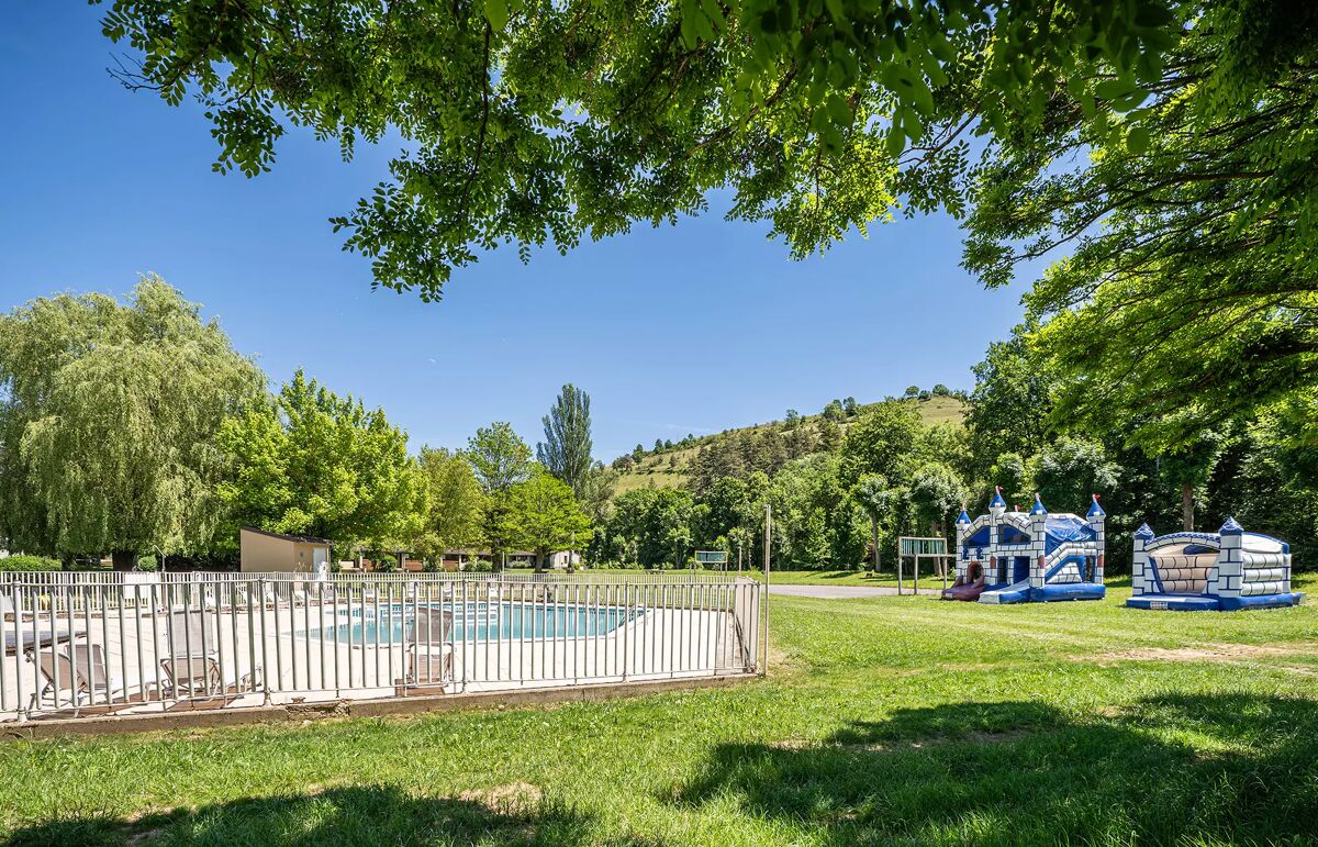 07 - Camping du Gévaudan - Piscine