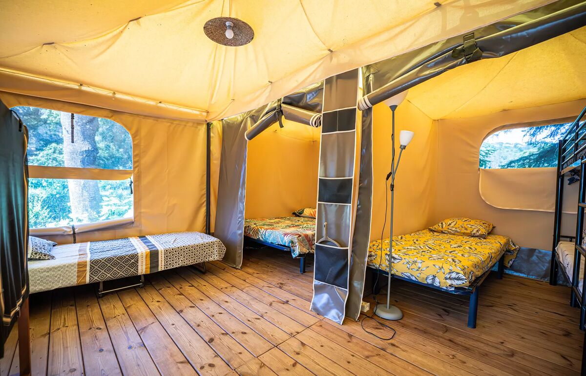 16 - Camping du Gévaudan - Hébergement
