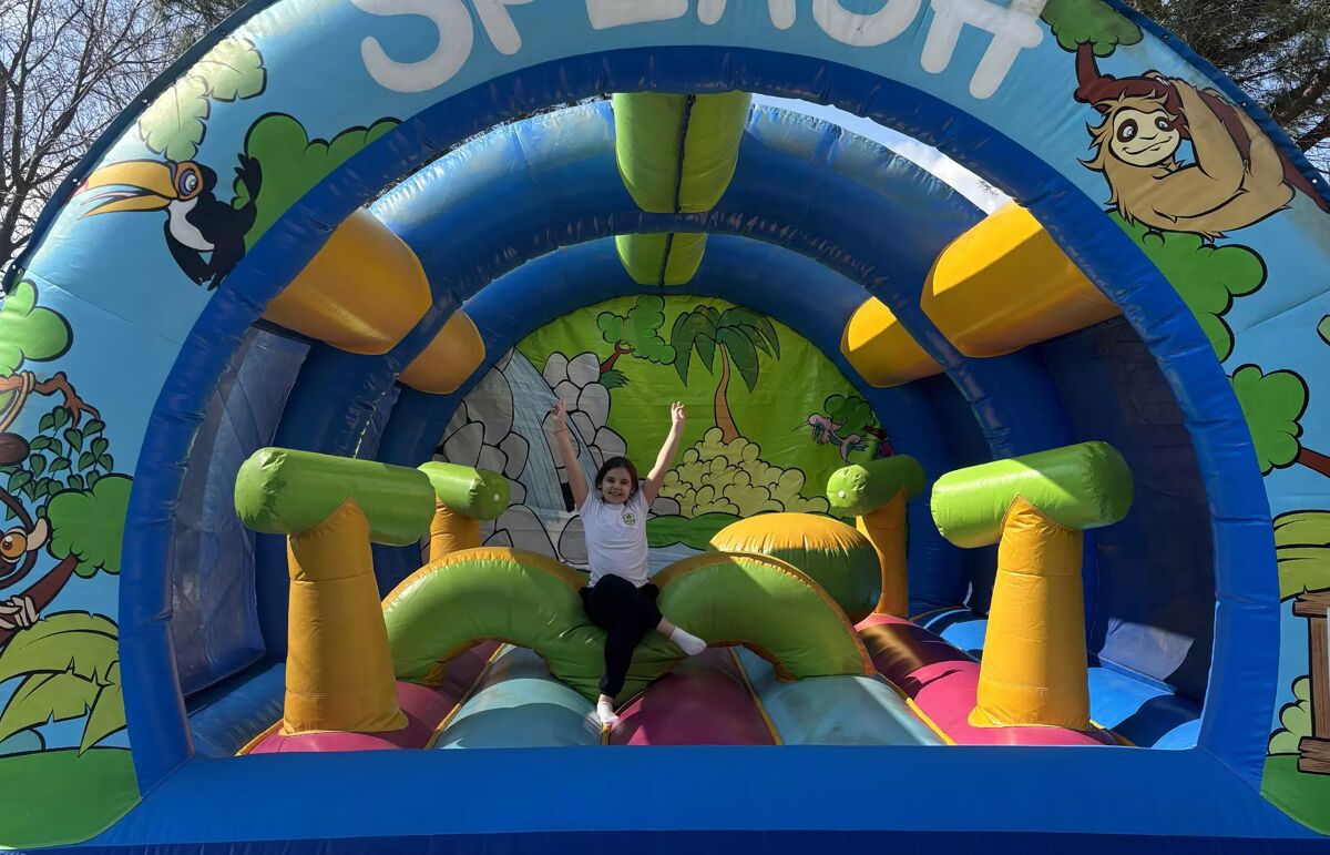 11 - Camping Le Mas de Mourgues - Aire de jeux