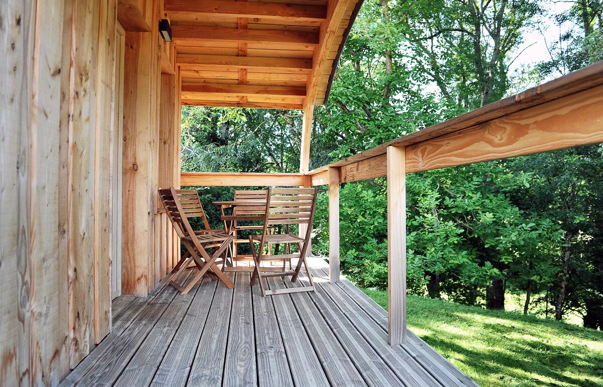 15 - Camping Val Vert en Bery - Hébergement